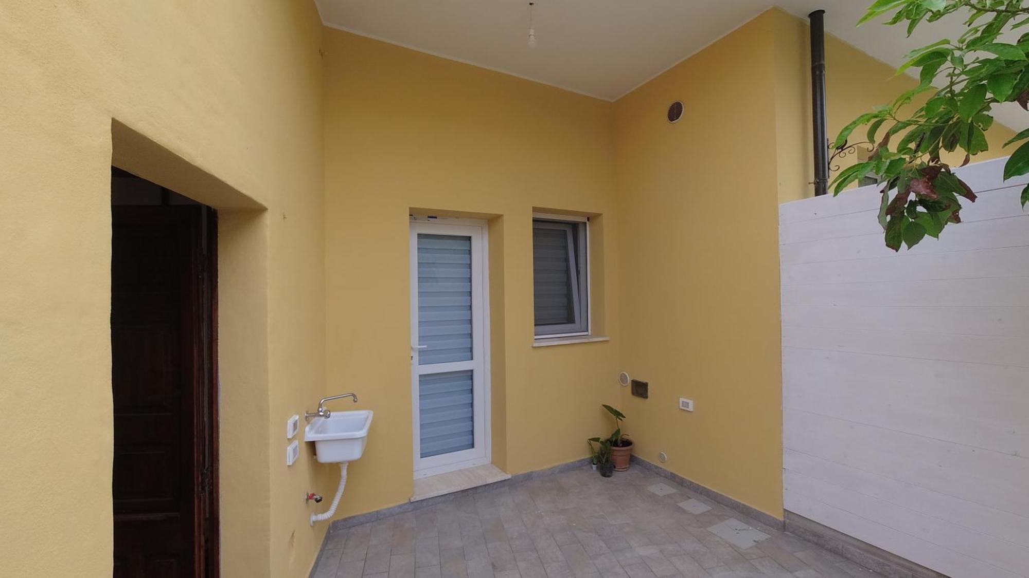 Lodgings In Sardinia Decimomannu Exterior photo